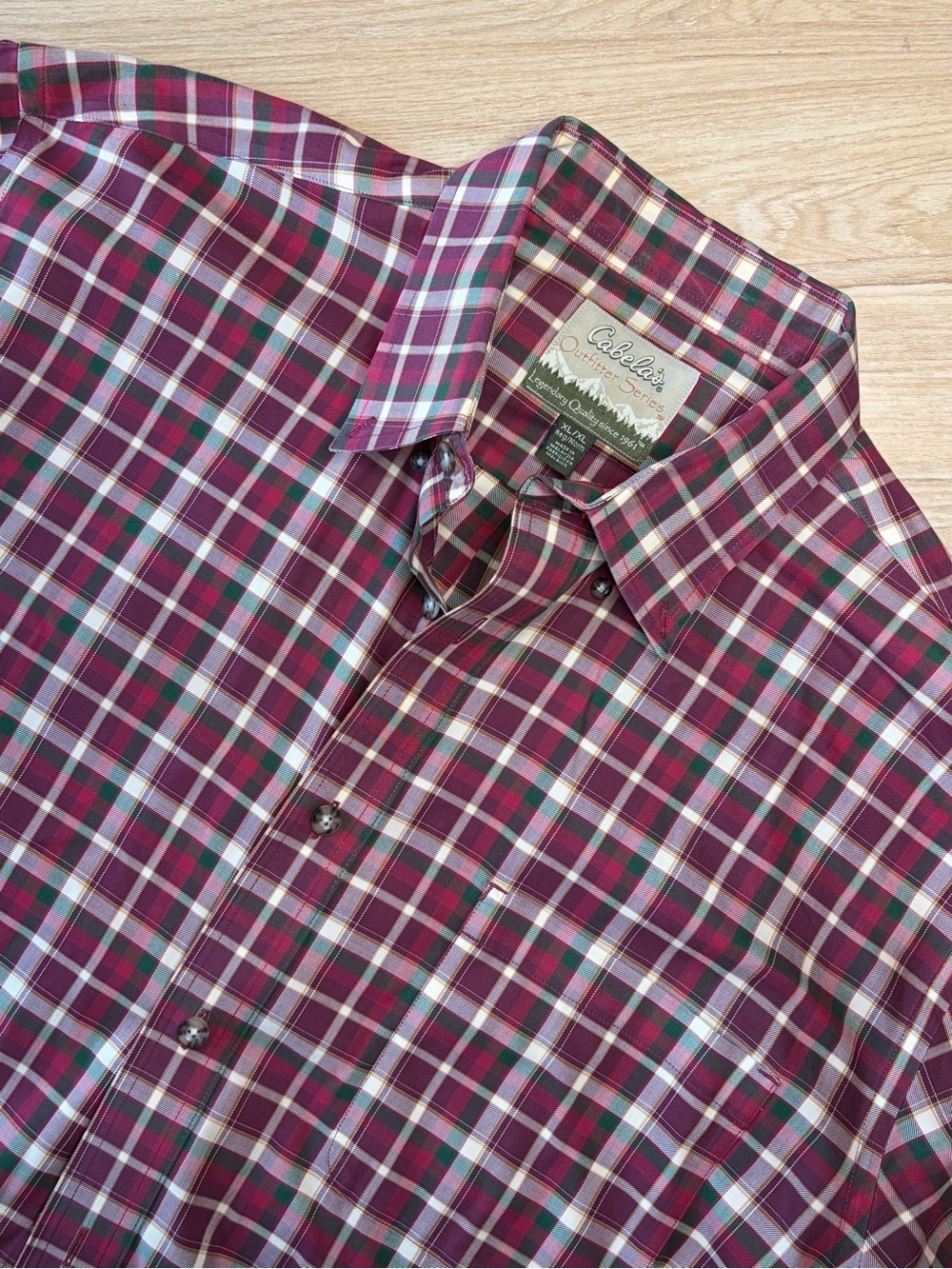 Cabela's Mens Red, White & Green Plaid Button-Up Shirt XL